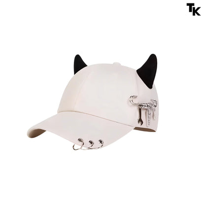 Outkai Boné Beiseball Com Chifres